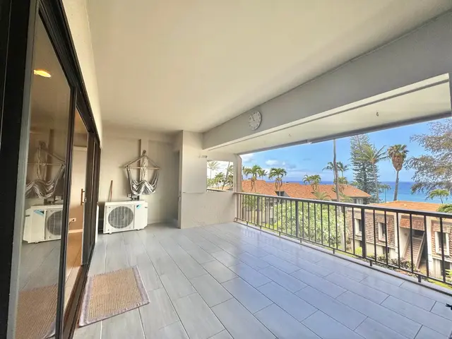 Listing Image for 4007 Lower Honoapiilani Rd 212 23 of 48