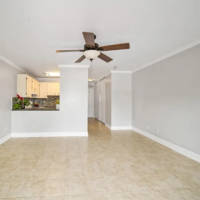 Listing Image for 3740 Lower Honoapiilani Rd A301 23 of 27