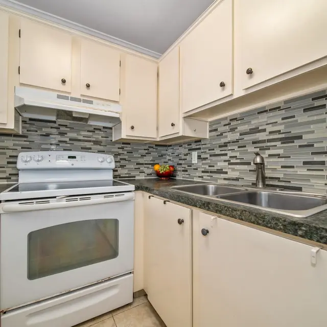 Listing Image for 3740 Lower Honoapiilani Rd A301 4 of 27