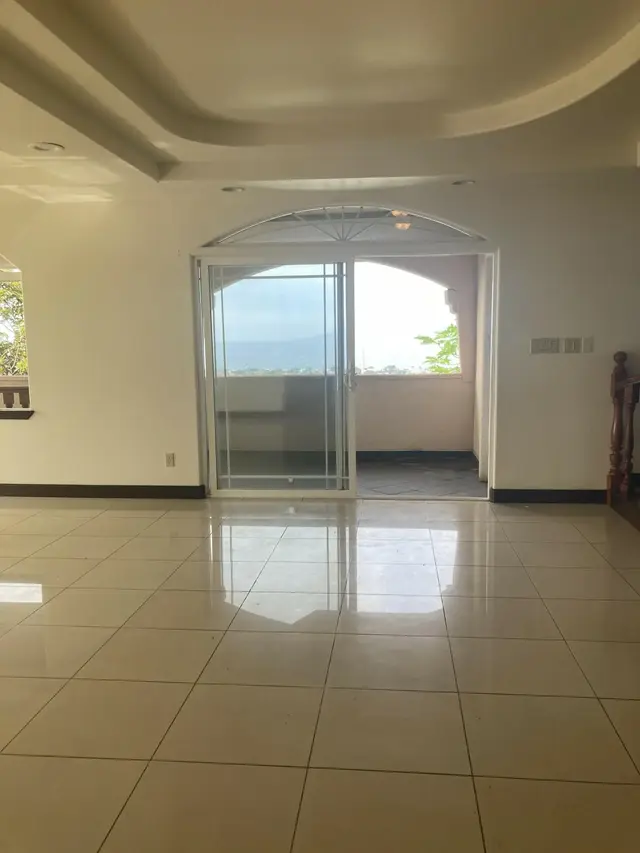 Listing Image for 815 S Niheu Pl 7 of 26