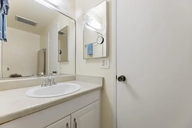 Listing Image for 1063 Lower Main St 308 19 of 37