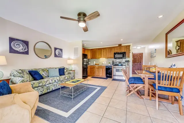 Listing Image for 49 W Lipoa St 218 2 of 38