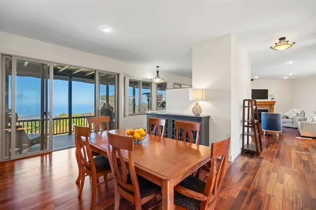 Listing Image for 61 Naniuka Pl 12 of 40