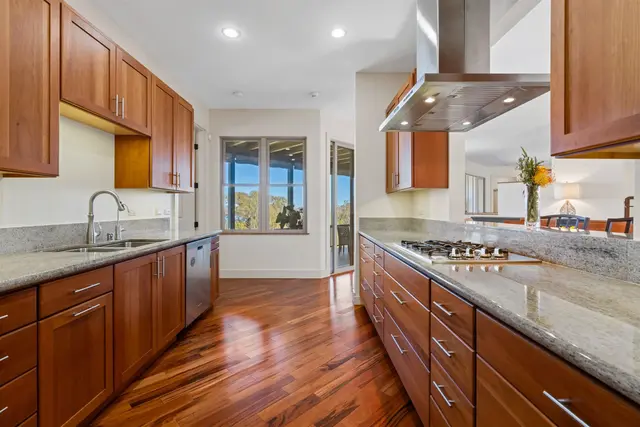 Listing Image for 61 Naniuka Pl 9 of 40