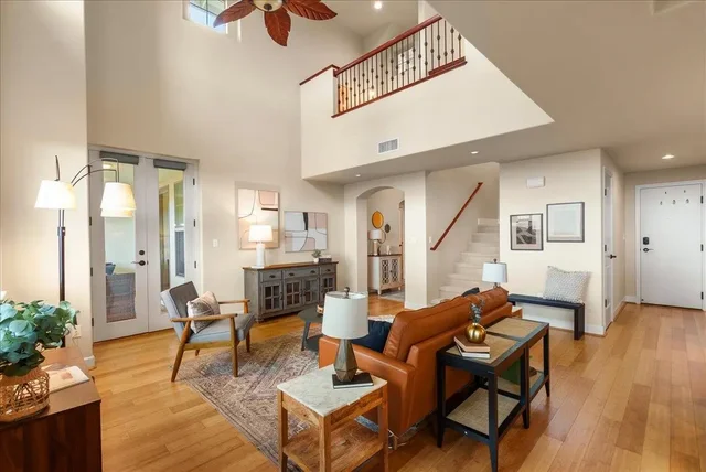 Listing Image for 43 Pohina St 1602 2 of 42