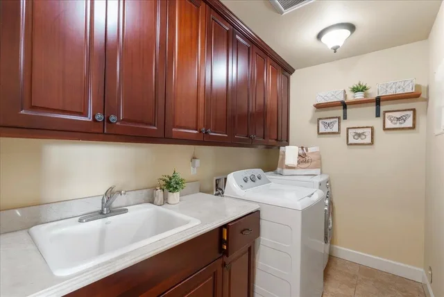 Listing Image for 43 Pohina St 1602 20 of 42