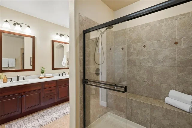 Listing Image for 43 Pohina St 1602 31 of 42