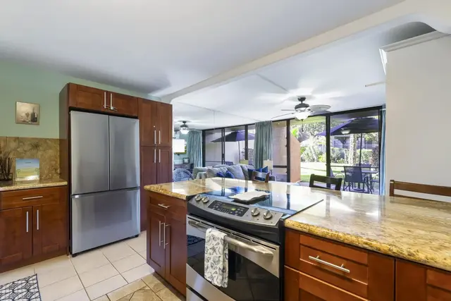 Listing Image for 2191 S Kihei Rd 2104 10 of 47