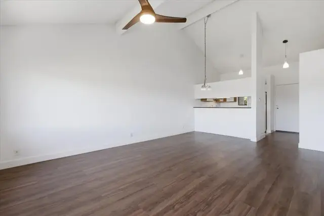 Listing Image for 15 Kulanihakoi St 13f 8 of 34