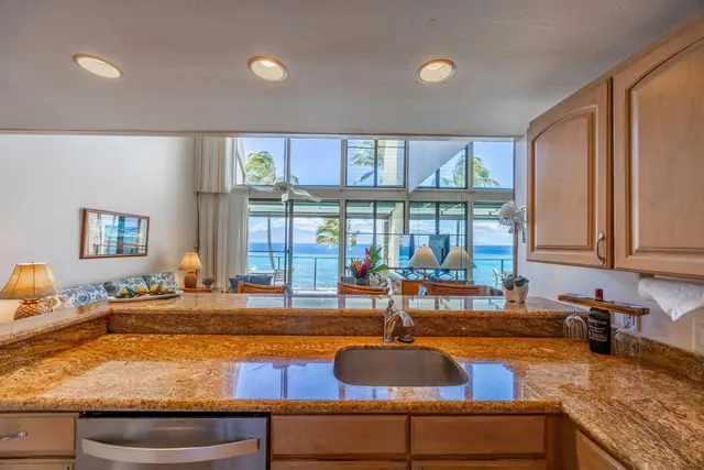 Listing Image for 5295 Lower Honoapiilani Rd C-7 23 of 42