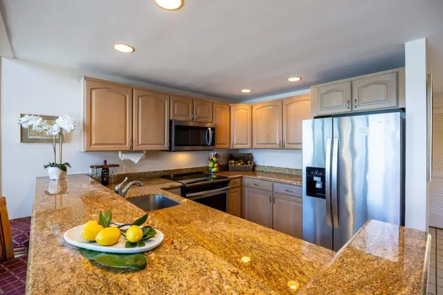 Listing Image for 5295 Lower Honoapiilani Rd C-7 24 of 42