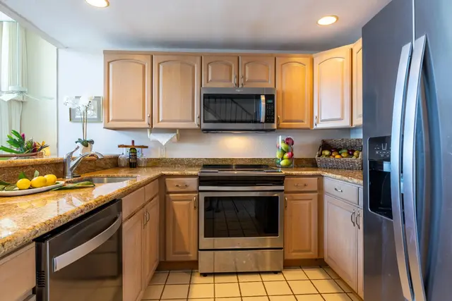 Listing Image for 5295 Lower Honoapiilani Rd C-7 26 of 42