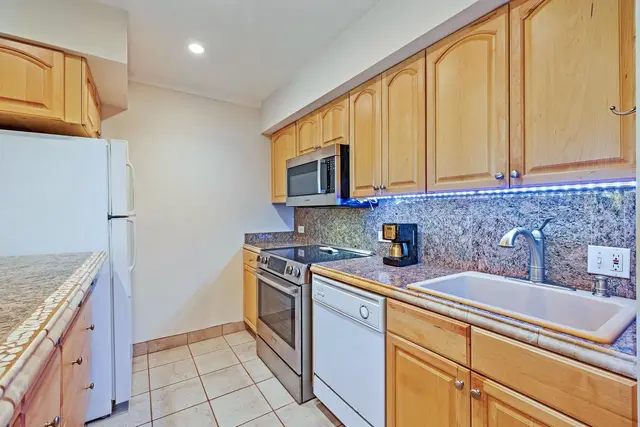 Listing Image for 3788 Lower Honoapiilani Rd G101 8 of 24