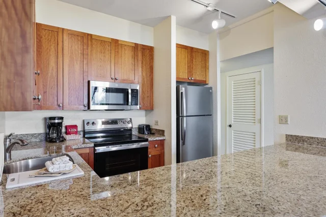 Listing Image for 3445 Lower Honoapiilani Rd 151 11 of 42