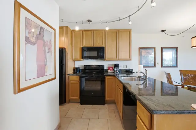 Listing Image for 3445 Lower Honoapiilani Rd 410 7 of 29