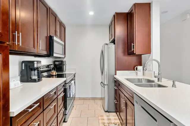 Listing Image for 140 Uwapo Rd 46-103 12 of 33