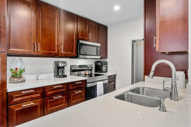Listing Image for 140 Uwapo Rd 46-103 14 of 33