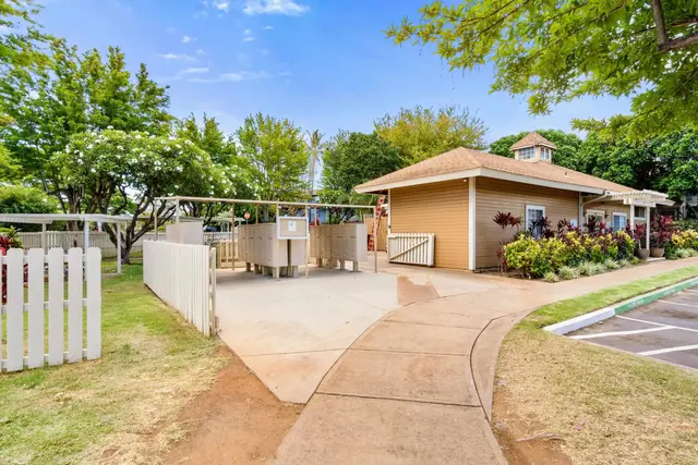 Listing Image for 140 Uwapo Rd 46-103 31 of 33