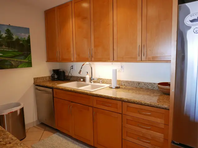 Listing Image for 4007 Lower Honoapiilani Rd 114 11 of 38