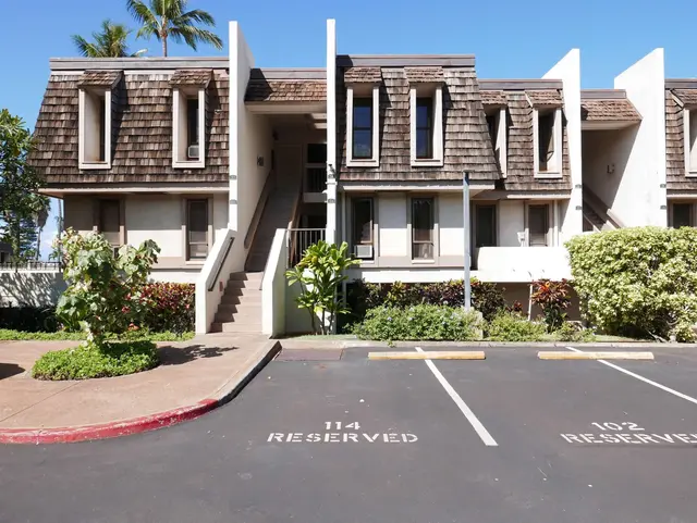 Listing Image for 4007 Lower Honoapiilani Rd 114 23 of 38
