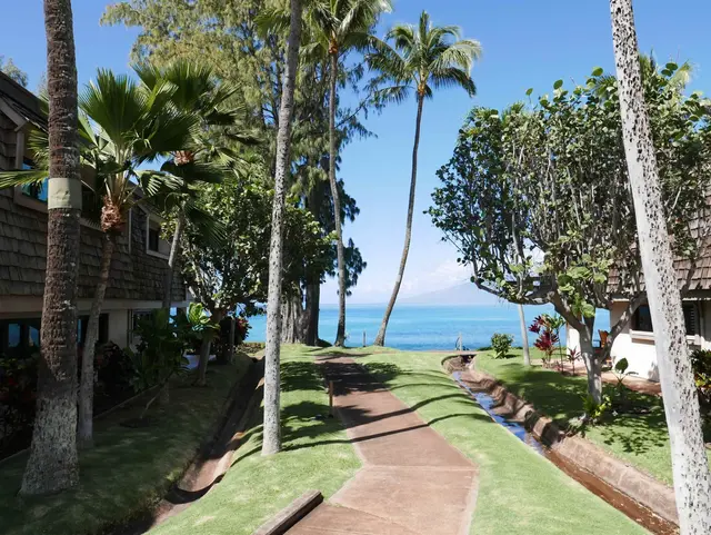 Listing Image for 4007 Lower Honoapiilani Rd 114 32 of 38