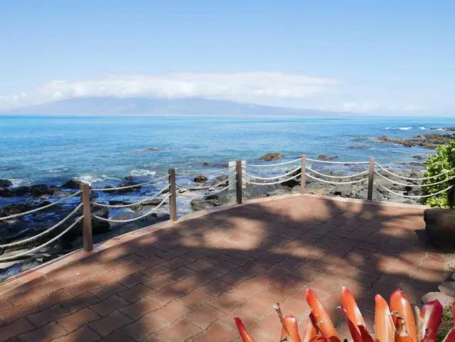 Listing Image for 4007 Lower Honoapiilani Rd 114 33 of 38