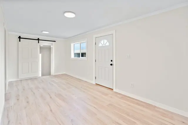 Listing Image for 223 C Momi Pl 4 of 26