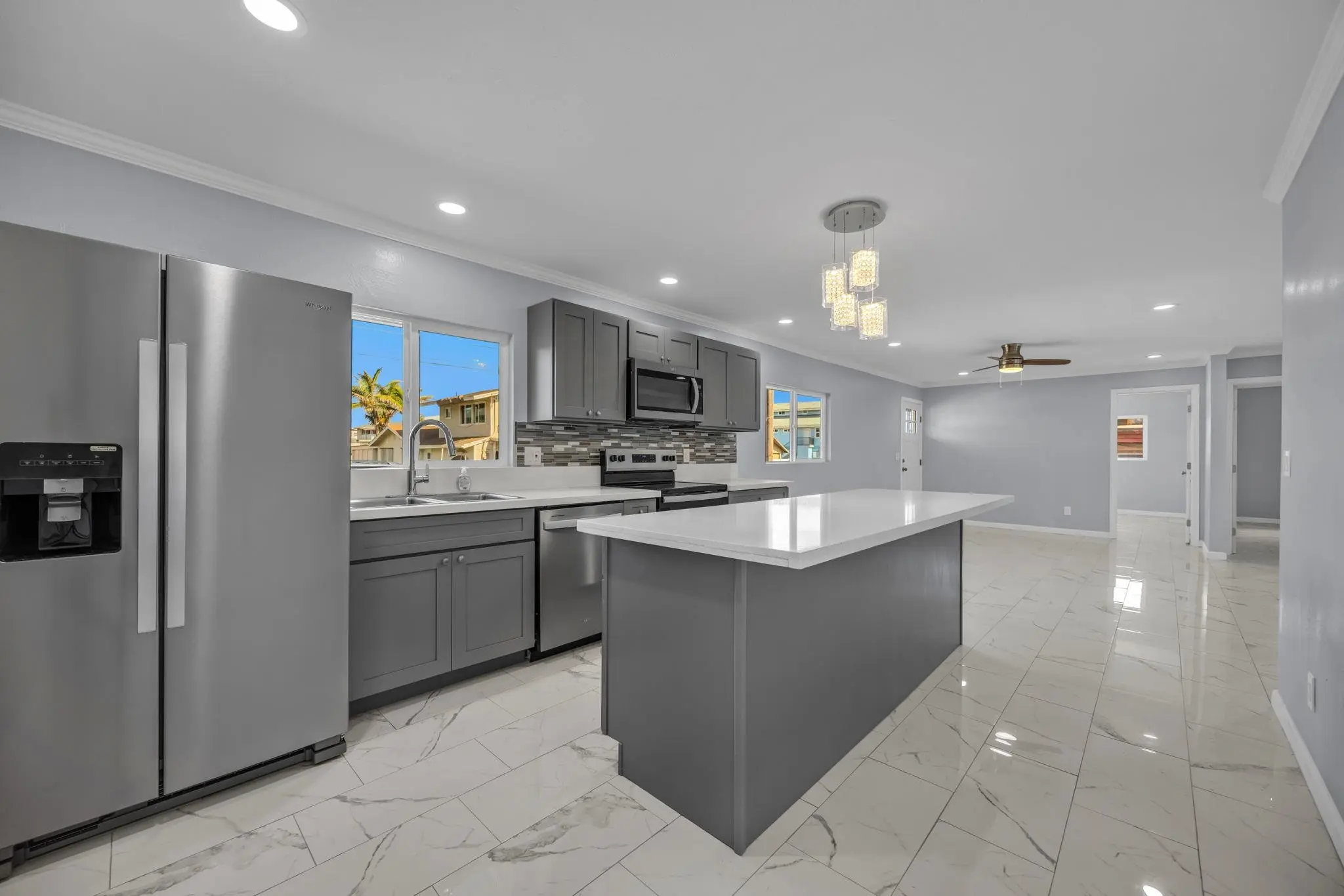 Photo of Listing #408111