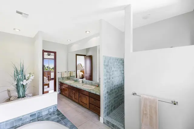 Listing Image for 870 Kupulau Dr 9 of 50