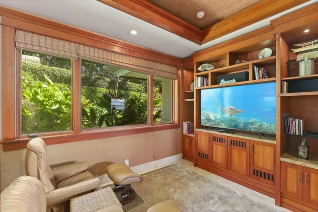 Listing Image for 33 E Mahi Pua Pl 18 of 46