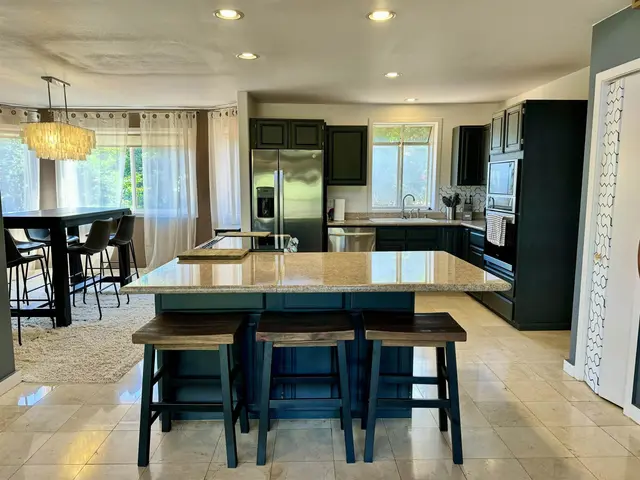 Listing Image for 126 Kaiaka Rd 11 of 49