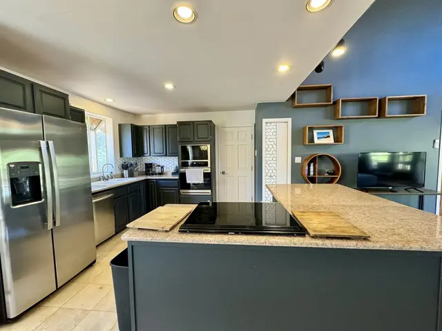 Listing Image for 126 Kaiaka Rd 12 of 49