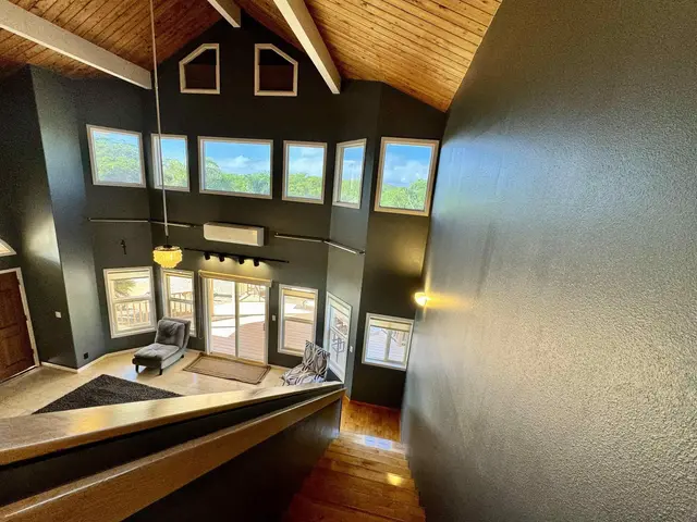Listing Image for 126 Kaiaka Rd 23 of 49
