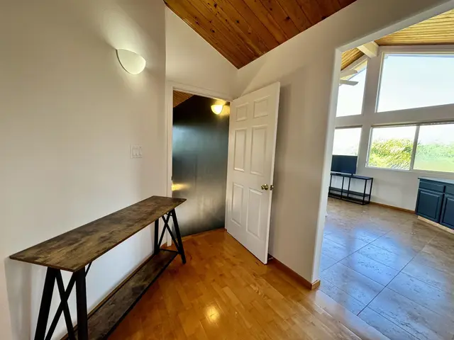 Listing Image for 126 Kaiaka Rd 24 of 49