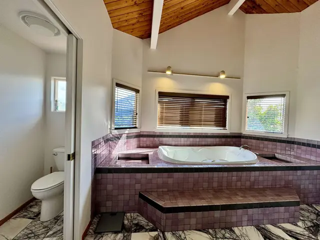 Listing Image for 126 Kaiaka Rd 31 of 49