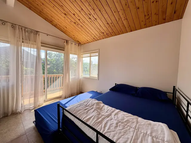 Listing Image for 126 Kaiaka Rd 35 of 49