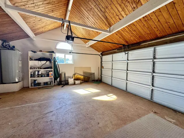 Listing Image for 126 Kaiaka Rd 38 of 49