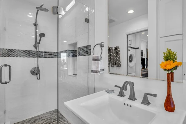 Listing Image for 4435 Lower Honoapiilani Rd 203 16 of 32