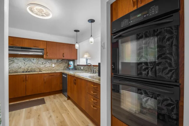 Listing Image for 50 Puu Anoano St 1803 16 of 40