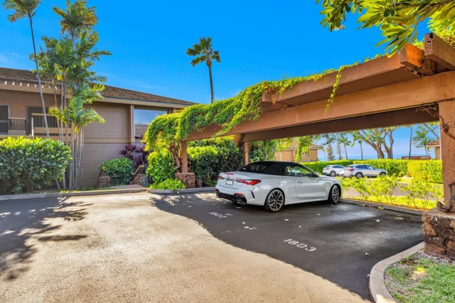 Listing Image for 50 Puu Anoano St 1803 34 of 40