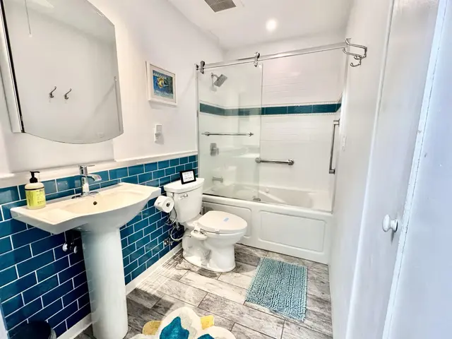 Listing Image for 7146 Kamehameha V Hwy C104 20 of 31