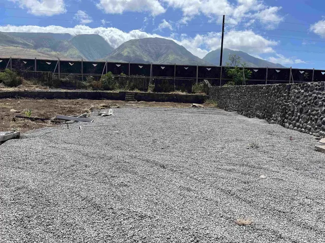 358 Aulike St 017, Lahaina, 402738 - 3/22