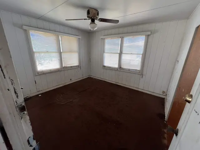 Listing Image for 258 Kamehameha V Hwy 5 of 16