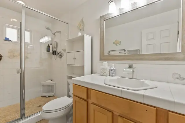 Listing Image for 12 Coral Pl 43 of 50