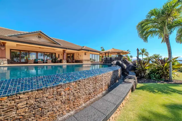 Listing Image for 185 Kalaihi Pl 45 of 46