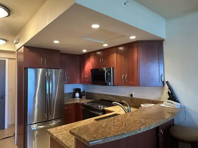 Listing Image for 2481 Kaanapali Pkwy 614 R 3 of 16