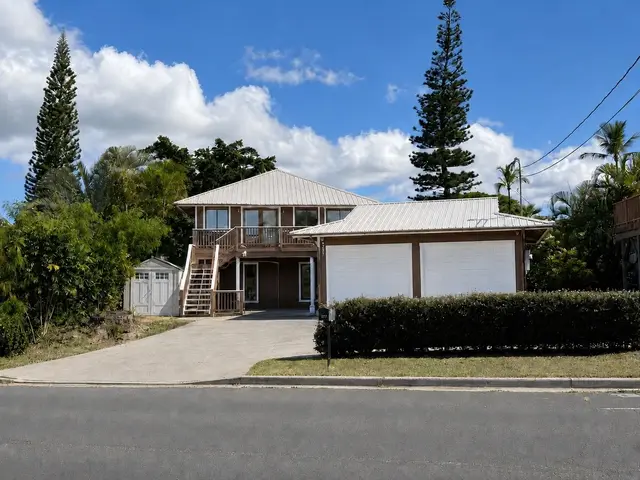 Listing Image for 277 Keonekai Rd 1 of 24