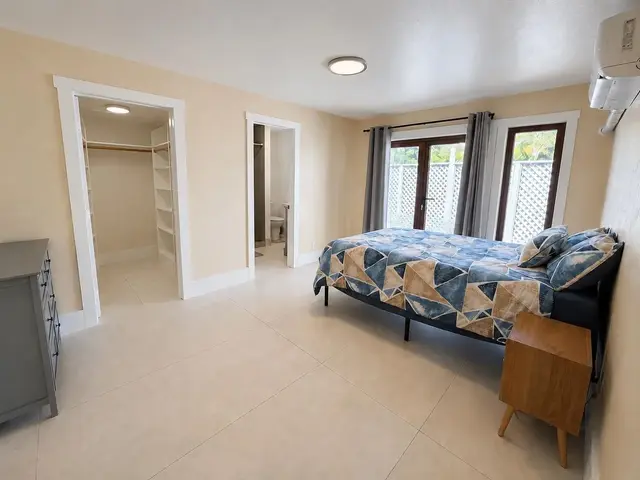 Listing Image for 277 Keonekai Rd 13 of 24