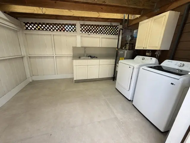 Listing Image for 277 Keonekai Rd 24 of 24