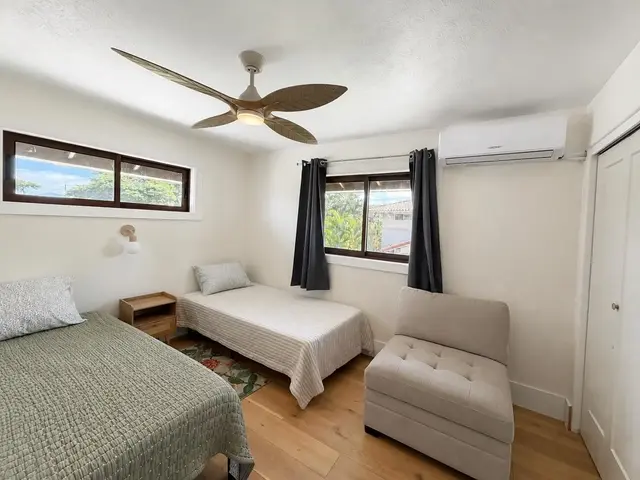 Listing Image for 277 Keonekai Rd 8 of 24